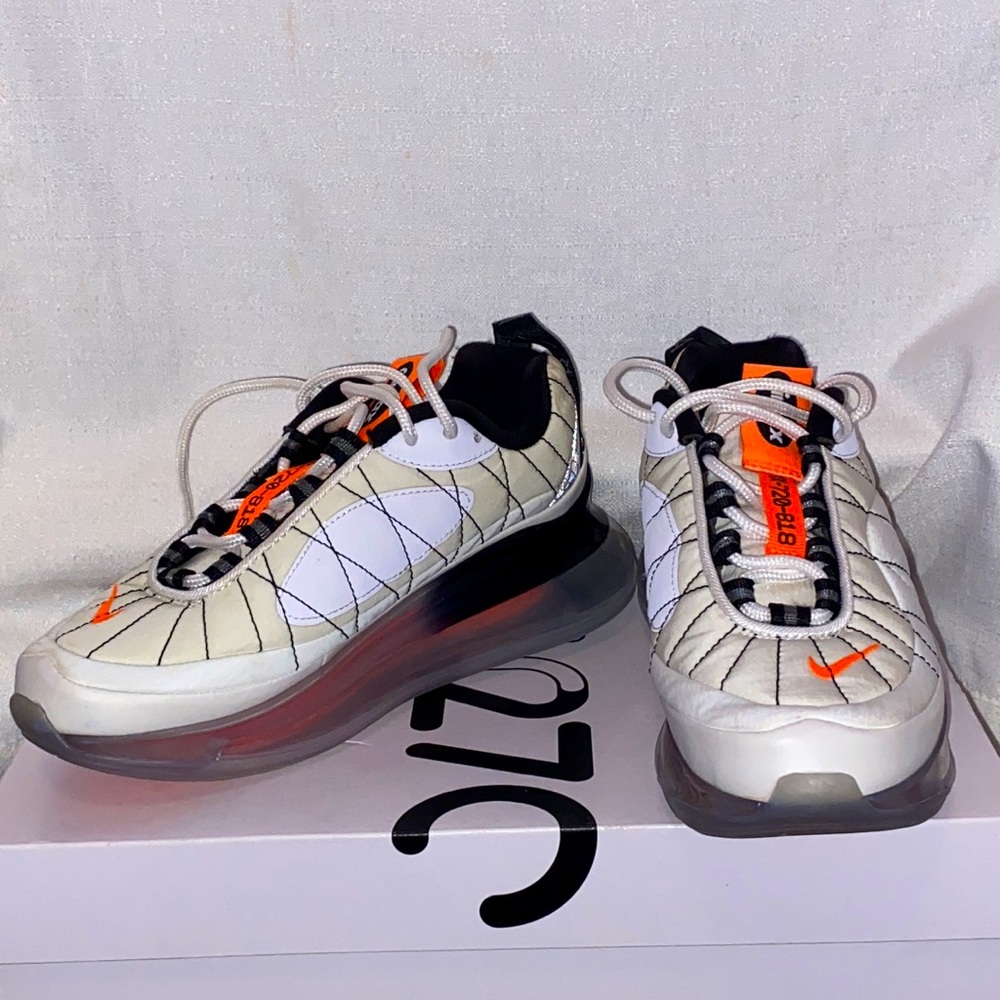 Nike Air Max 720-818